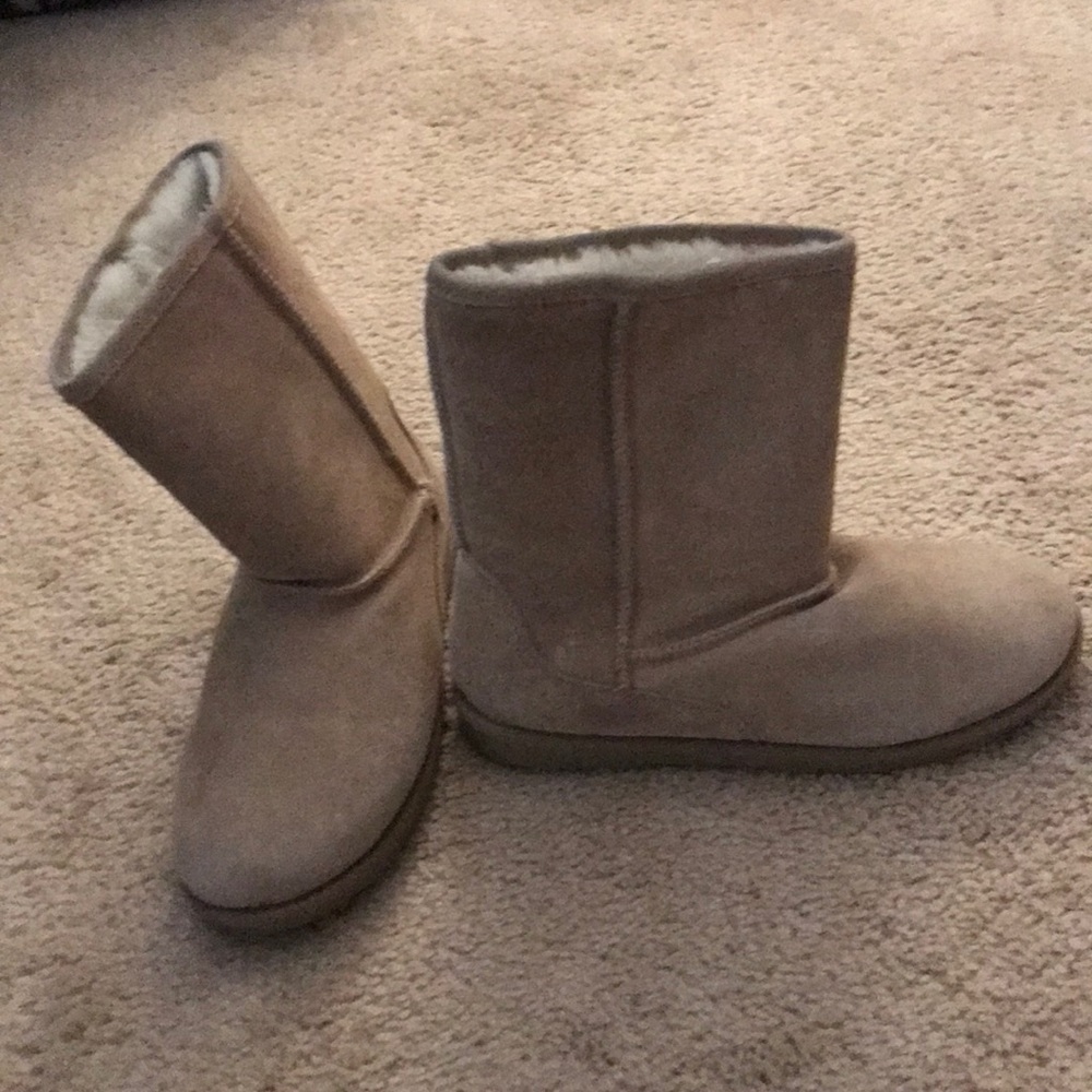 Ugg-like boots!